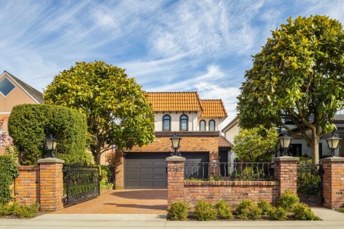 3167 Point Grey Road, Vancouver, BC 