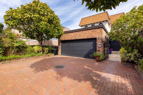 3167 Point Grey Road, Vancouver, BC 