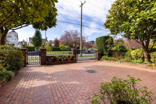 3167 Point Grey Road, Vancouver, BC 