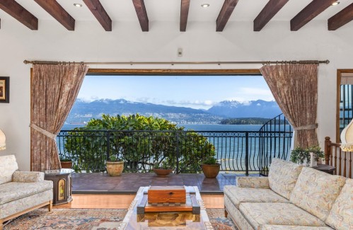 3167 Point Grey Road, Vancouver, BC 