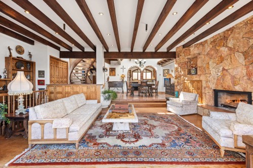 3167 Point Grey Road, Vancouver, BC 