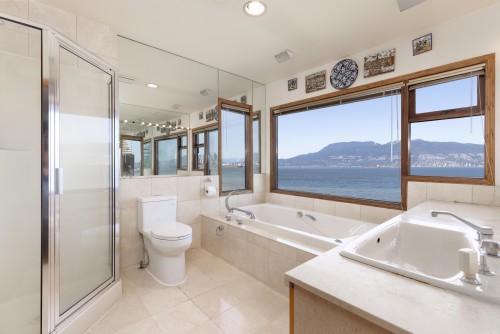 3167 Point Grey Road, Vancouver, BC 