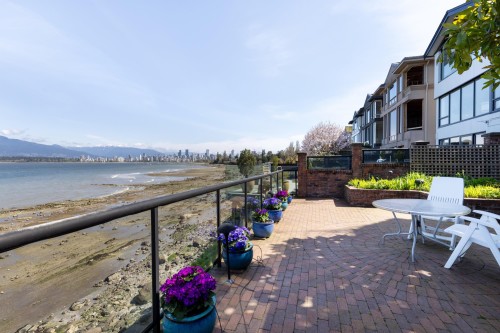3167 Point Grey Road, Vancouver, BC 