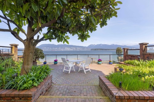 3167 Point Grey Road, Vancouver, BC 