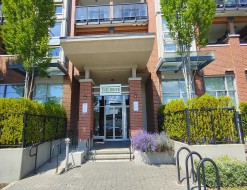 209-1182 16th Street W Vancouver, BC V7P 0B3