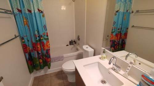 209-1182 16Th Street W, North Vancouver, BC 