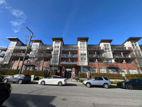 209-1182 16Th Street W, North Vancouver, BC 