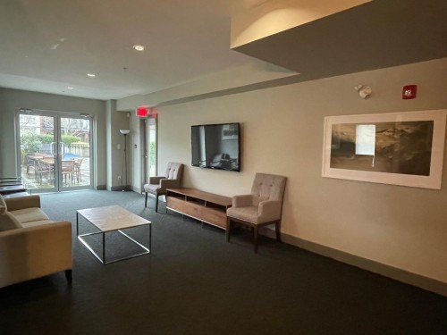 209-1182 16Th Street W, North Vancouver, BC 