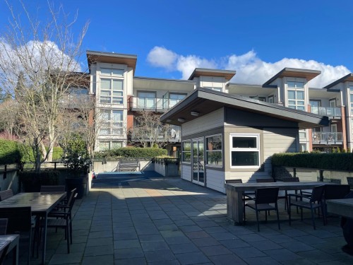 209-1182 16Th Street W, North Vancouver, BC 