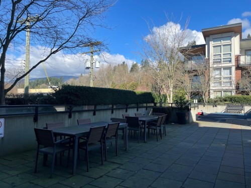 209-1182 16Th Street W, North Vancouver, BC 