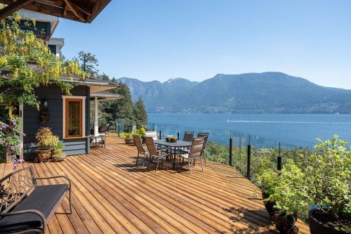 1477 Cleator Road  Bowen Island, BC V0N 1G1
