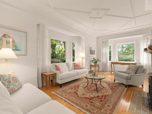 2527 37Th Avenue W, Vancouver, BC 