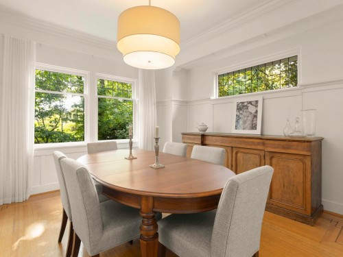 2527 37Th Avenue W, Vancouver, BC 