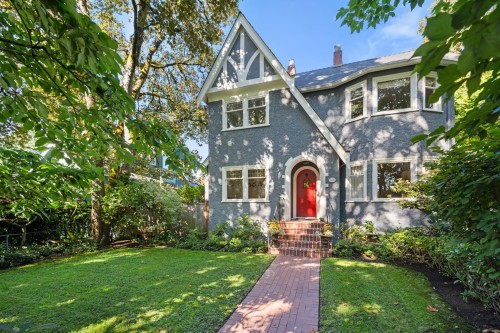 2527 37Th Avenue W, Vancouver, BC 