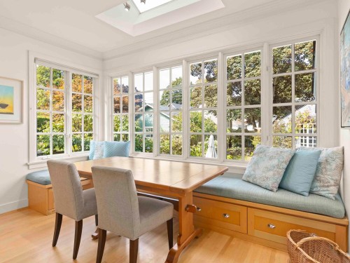 2527 37Th Avenue W, Vancouver, BC 