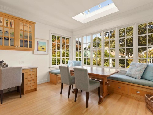 2527 37Th Avenue W, Vancouver, BC 