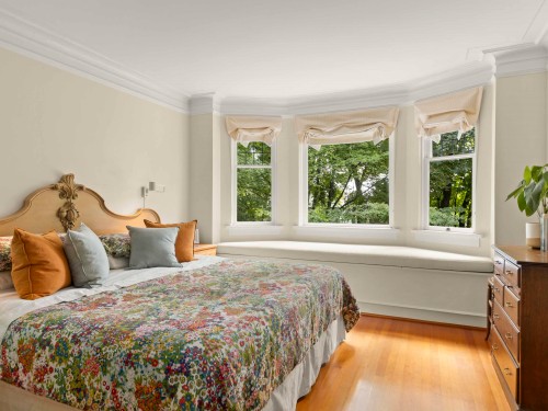 2527 37Th Avenue W, Vancouver, BC 