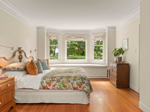 2527 37Th Avenue W, Vancouver, BC 