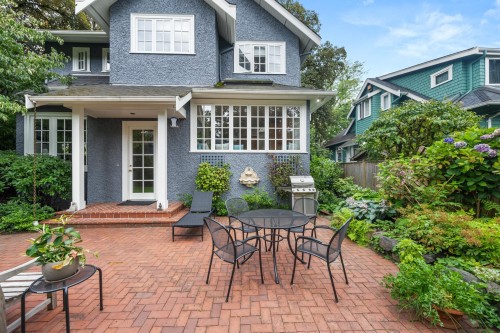 2527 37Th Avenue W, Vancouver, BC 