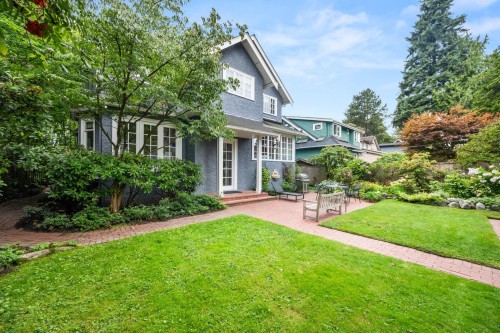 2527 37Th Avenue W, Vancouver, BC 