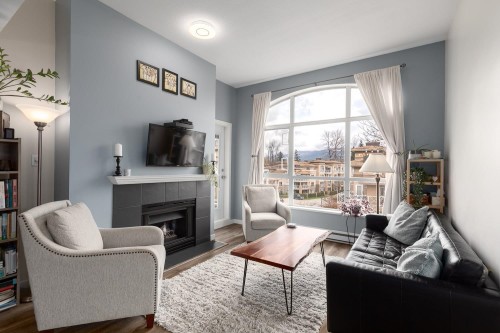 402-2559 Parkview Lane  Port Coquitlam, BC V3C 6M1