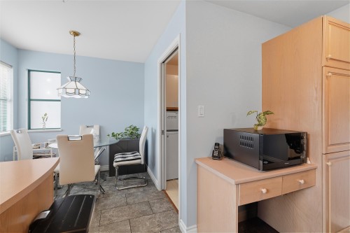 203-5550 14B Avenue, Delta, BC 