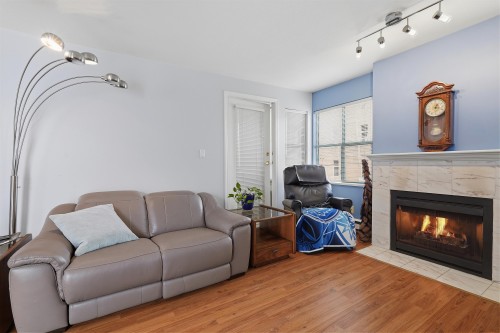 203-5550 14B Avenue, Delta, BC 
