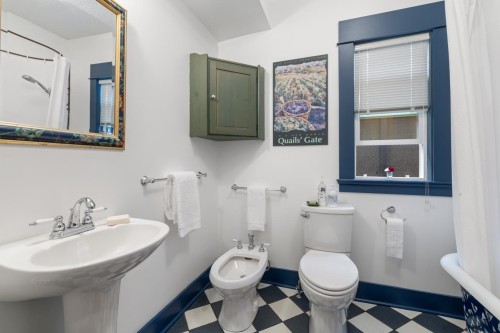 1752 4Th Avenue E, Vancouver, BC 