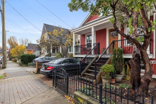 1752 4Th Avenue E, Vancouver, BC 