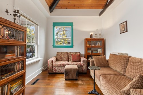 1752 4Th Avenue E, Vancouver, BC 