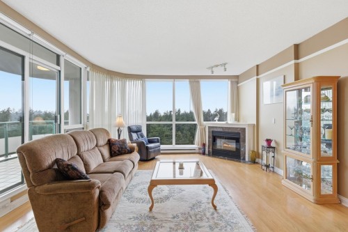 19C-6128 Patterson Avenue  Burnaby, BC V5H 4P3