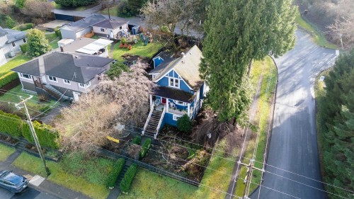 2201 St George Street  Port Moody, BC V3H 2G1