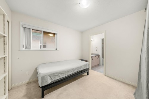 11851 Railway Avenue, Richmond, BC 