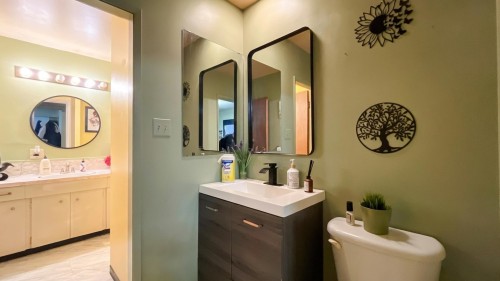 6611 Lakeview Avenue, Burnaby, BC 