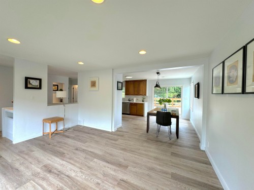 1126 Kings Avenue, West Vancouver, BC 