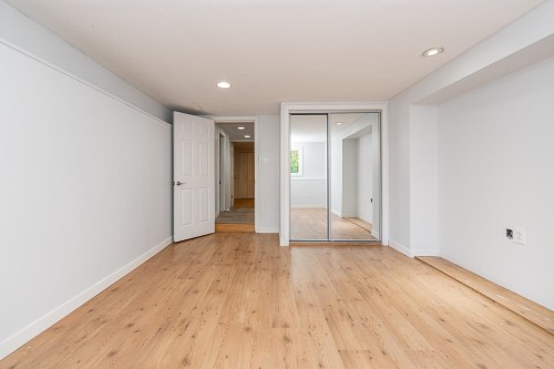 1126 Kings Avenue, West Vancouver, BC 
