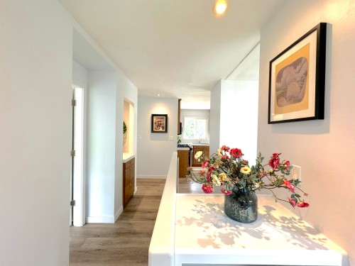 1126 Kings Avenue, West Vancouver, BC 