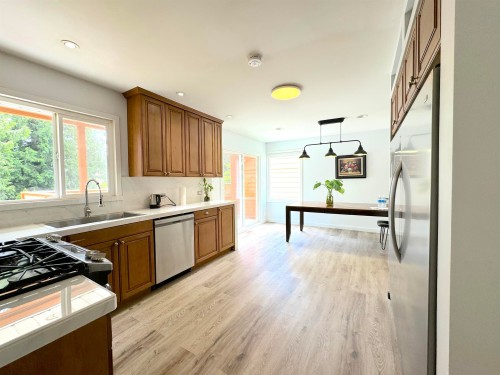 1126 Kings Avenue, West Vancouver, BC 