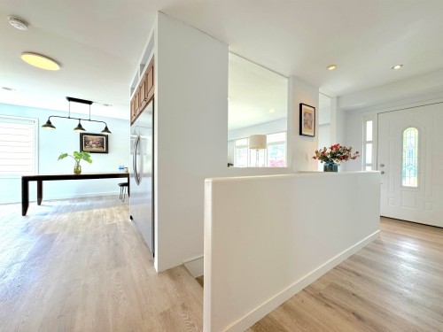 1126 Kings Avenue, West Vancouver, BC 