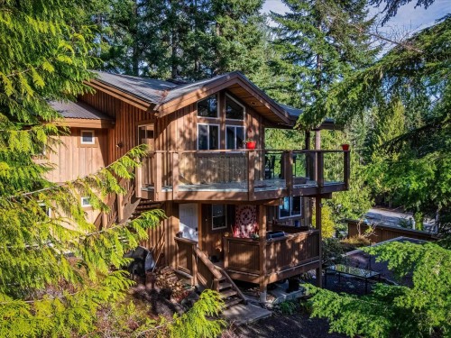 8349 Needles Drive  Whistler, BC V8E 0G1