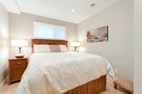 3631 15Th Avenue W, Vancouver, BC 