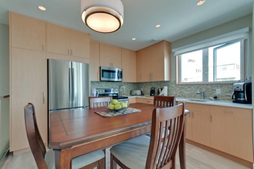 3631 15Th Avenue W, Vancouver, BC 