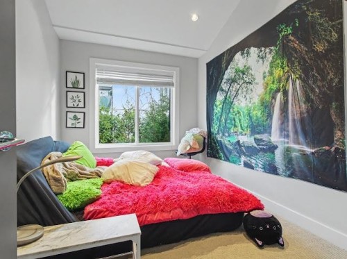 2412 Dundas Street, Vancouver, BC 