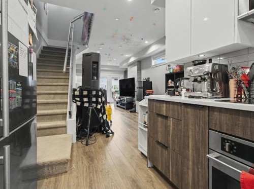 2412 Dundas Street, Vancouver, BC 