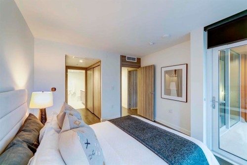 208 1St Avenue W, Vancouver, BC 