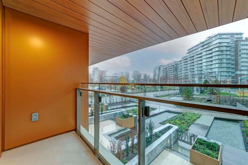 208 1St Avenue W, Vancouver, BC 