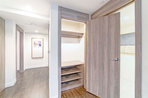 208 1St Avenue W, Vancouver, BC 