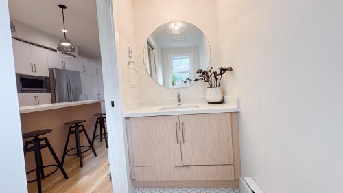 203-80 Elgin Street, Port Moody, BC 