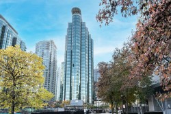 2405-588 Broughton Street  Vancouver, BC V6G 3E3