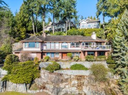 4815 Headland Close  West Vancouver, BC V7W 3C2